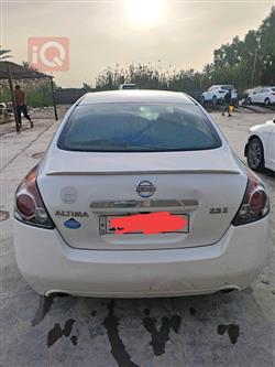 نيسان ألتيما